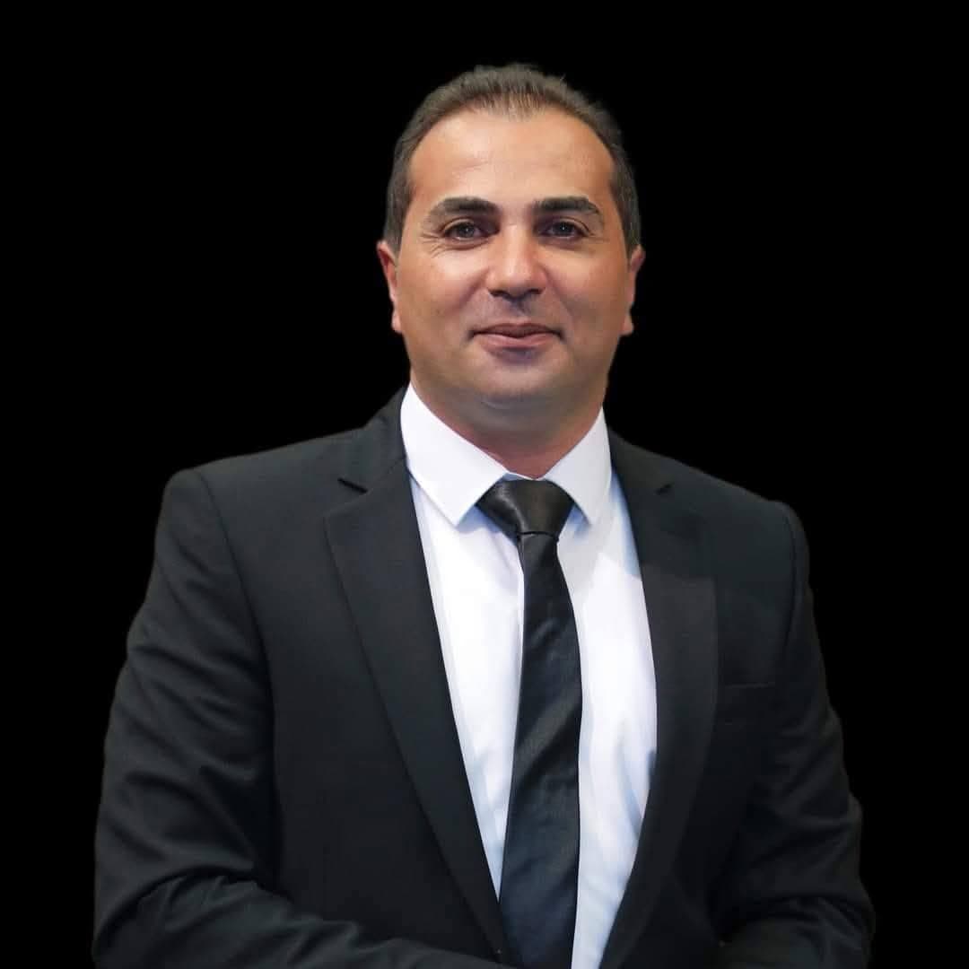 الاستاذ طارق القاسم